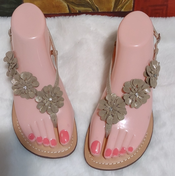 New condition sandal shoes for women size 5.5 - Picture 1 of 6